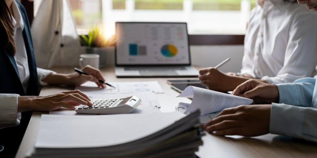 Business Bookkeeping vs. Personal Bookkeeping