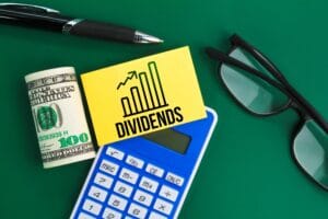 salary vs dividends taxes canada 