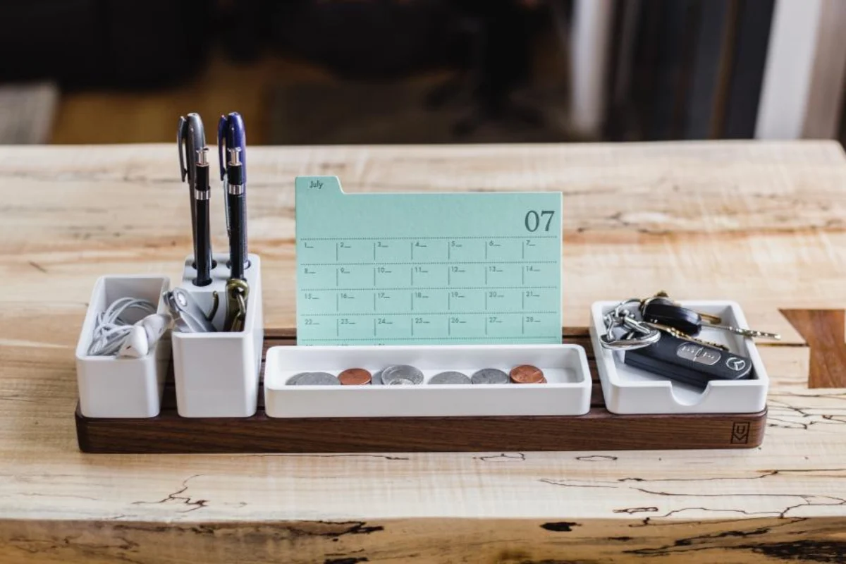 Desk calendar used to track 2026 CRA instalment due dates